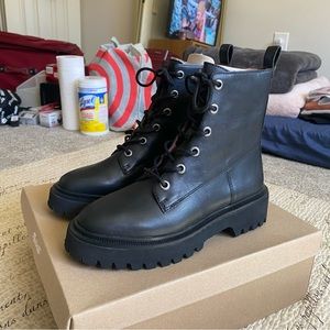 Madewell The Rayna Lace-Up Boot in Leather